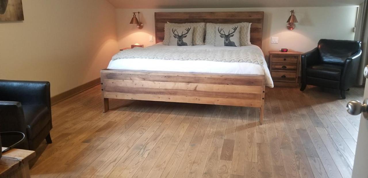 Hotel "Le Suisse" Saint-Donat-de-Montcalm Buitenkant foto