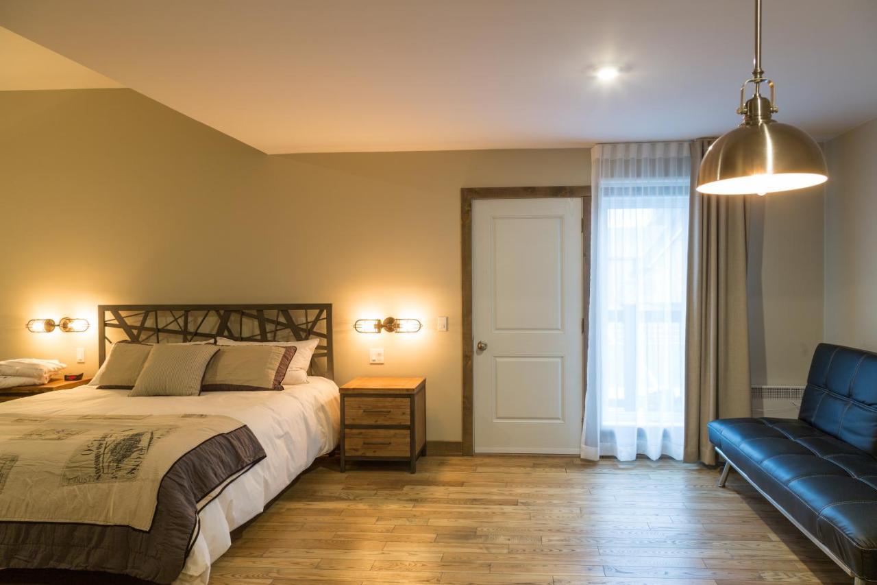 Hotel "Le Suisse" Saint-Donat-de-Montcalm Buitenkant foto