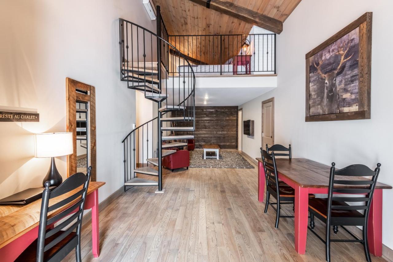 Hotel "Le Suisse" Saint-Donat-de-Montcalm Buitenkant foto